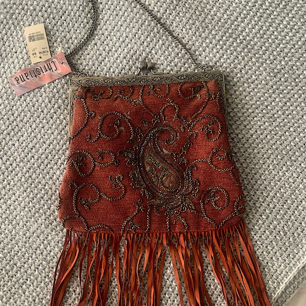 Woven bag with fringe detail